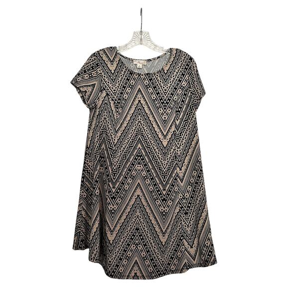 Women's Misia Short Dress Size Medium Chevron Tribal Geometric Tunic Cinch - Picture 1 of 7